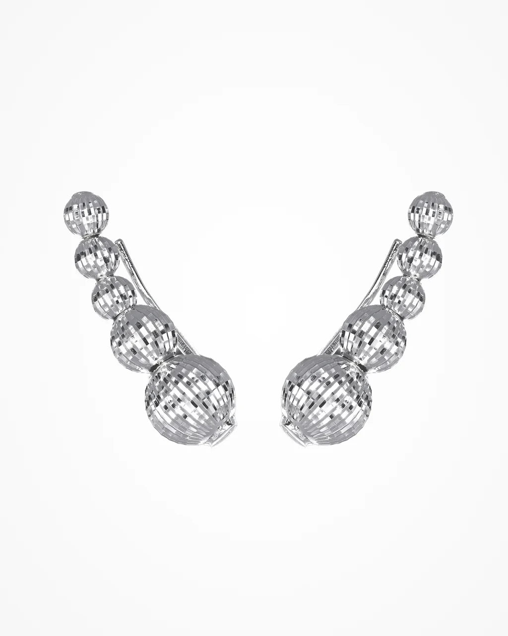 Orecchini Desmos in argento con sfere sfaccettate