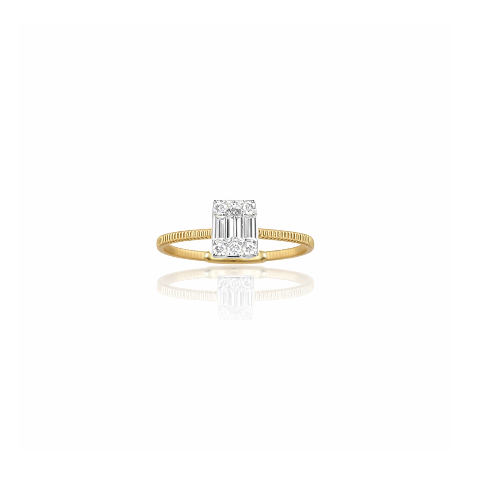 Anello Gianni Carità in oro giallo con centrale con diamanti taglio baguette e brillante collezione Aurea